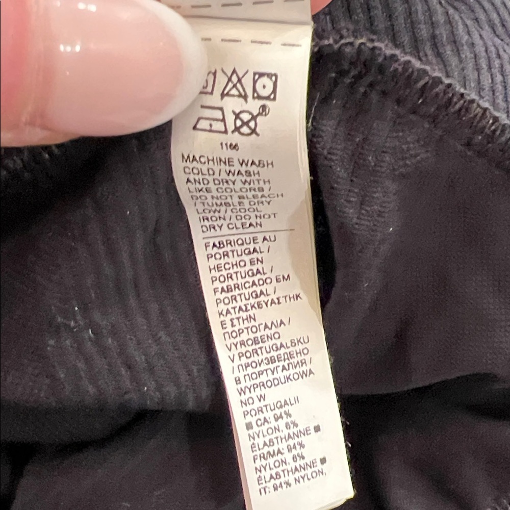 Athleta Black Long Sleeve Ribbed Turtleneck Top - Picture 4 of 5